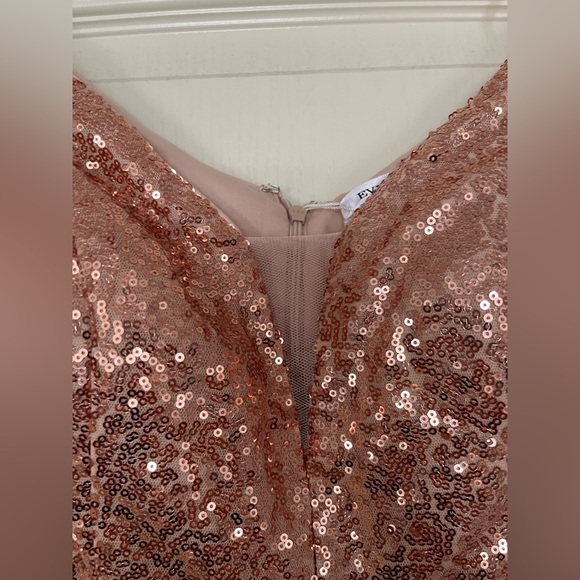 Bridesmaid dress - Picture 2 of 2